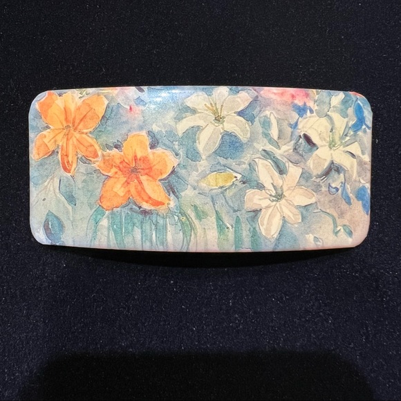 None Accessories - Vintage Metal Floral Barrette made in France